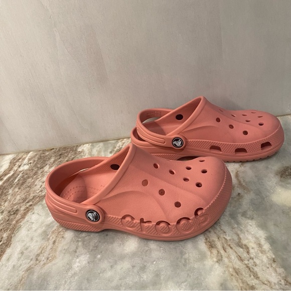 CROCS Baya Clogs Slip on Sandals Kids Size 2 Blossom Pink - Picture 1 of 9